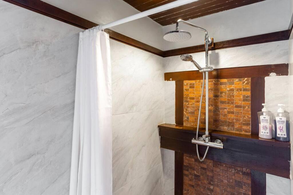 Sclass Villa & Swimming Pool , 10 Min From Airport Chiang Mai Ngoại thất bức ảnh