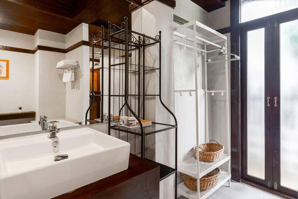 Sclass Villa & Swimming Pool , 10 Min From Airport Chiang Mai Ngoại thất bức ảnh